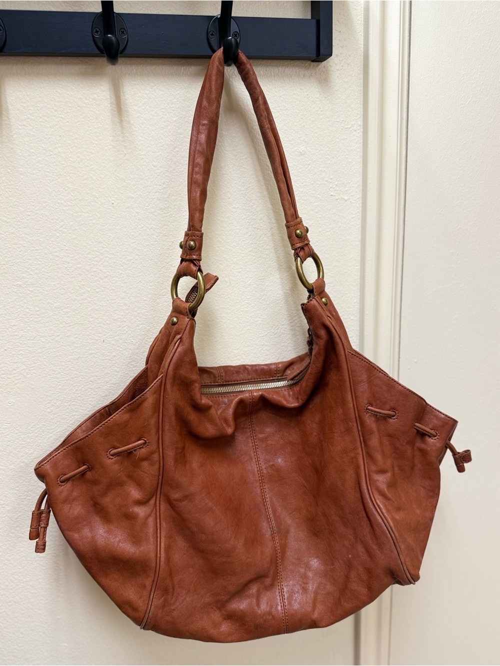 Hobo International Slouchy Leather Shoulder Bag
